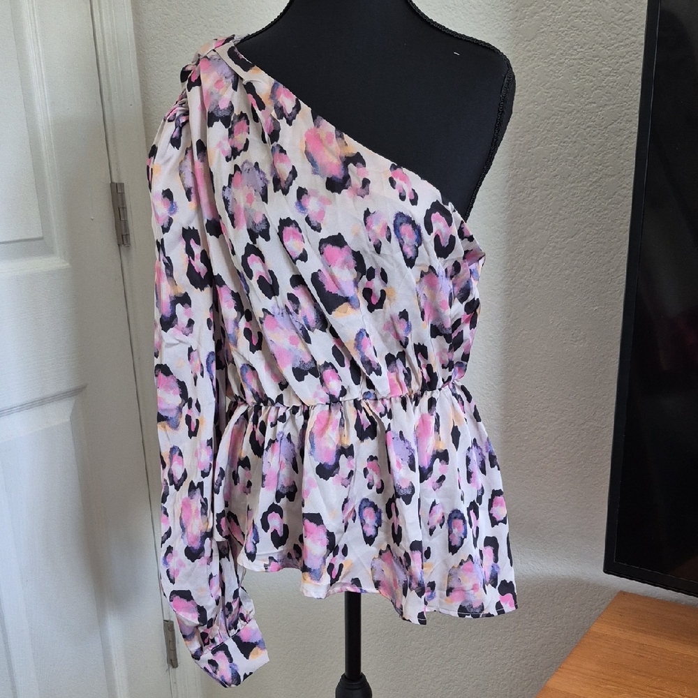 SHEIN One-Shoulder Leopard Print Blouse - Pink and Black